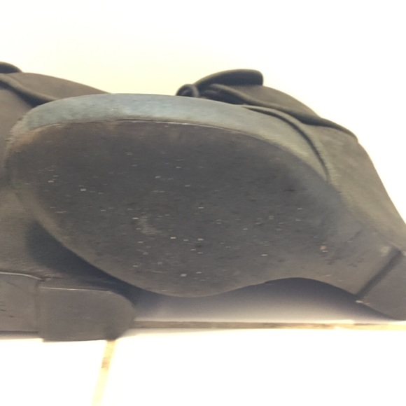 Elizabeth and James Manor Black Booties - Picture 7 of 8